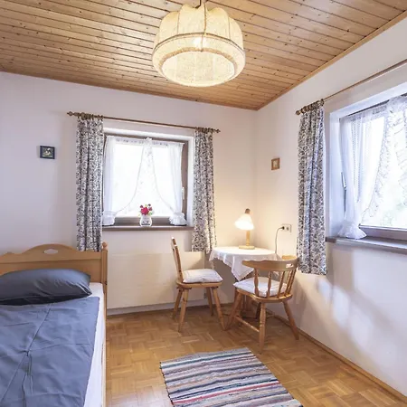 1 By Interhome アパート シュラートミンク